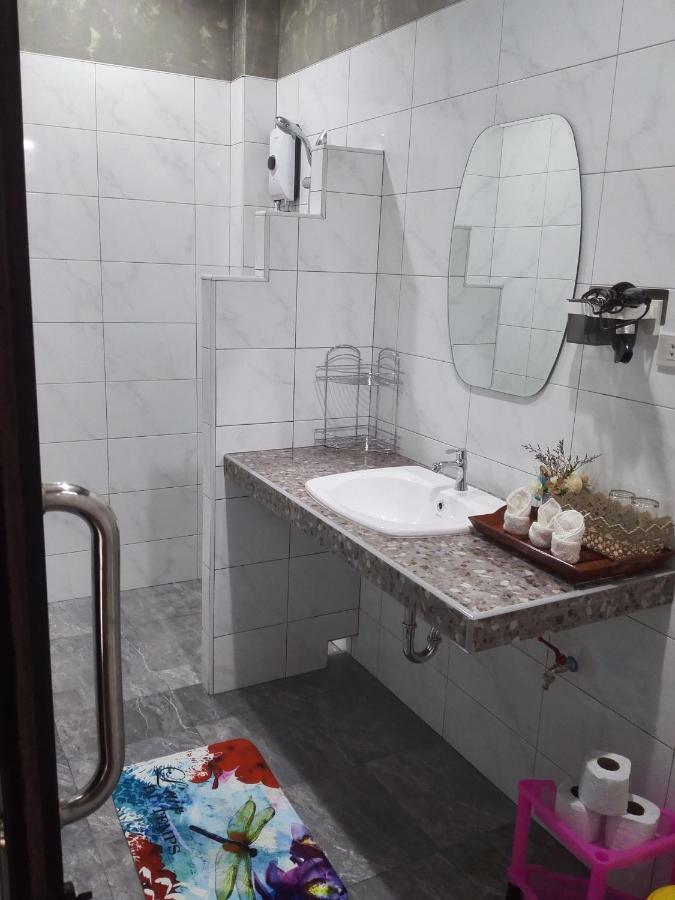 Nananuira Apartment And Room Khao Lak Dış mekan fotoğraf